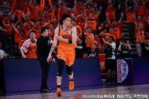张镇麟访谈：渴望打造上海王朝，辽沪球迷齐心协力全力支持我