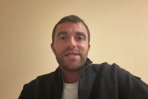 罗马诺称:拉什福德向曼联展现积极态度,若遇高价转会邀约仍可能离开