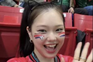 韩国女网红受邀观战韩国对阵墨西哥比赛，遭遇墨西哥球迷种族歧视