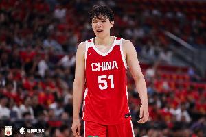 杨瀚森第三节无出手，三节仅4中1得2分5板