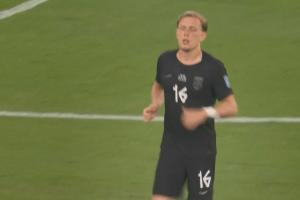 挪威教练谈吕尔松开场13分钟被换:大腿不适,世界级调整