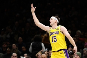 落选秀翻盘！薪资顾问预测：里夫斯下赛季薪水将位列NBA后卫第16！