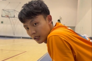 不断提升!徐杰在美国特训中强化运投配合及控球 投篮节奏更优化