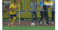 西海岸2-1逆转浙江！西海岸把握角球良机，内尔松·卢斯头球得分