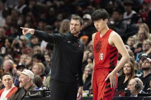 解说：斯普利特任公牛领航者 开拓者高层坚持其管理理念？