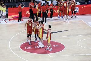直播吧：世预赛对阵中国台北 中国男篮12人阵容维持原状