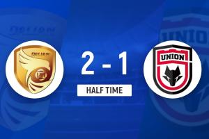 大连鲲城2-1陕西联合 半场战报：何立攀失误，穆谢奎崔明安进球