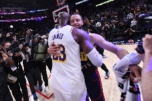 佛得角国门粉丝突破1100万!NBA千万级粉丝球员仅12位,首位过亿!