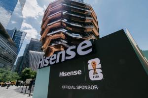 海信、FIFA与阿迪合作快闪活动登陆纽约,激荡世界杯RGB足球狂潮