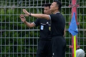 上海赛第90分钟更达追平一球,进球先被吹掉后李海新改判有效