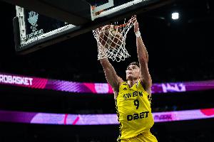 世预赛:瑞典87-76击败捷克 拉松16投4中获19分2篮板2助攻 克雷伊奇贡献14分4篮板5助攻