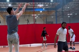 郭昊文即将参加NBA夏季联赛,最后停留洛杉矶,随后将前往萨克拉门托