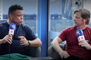 大罗表示:巴西拥有安帅是巨大优势,首场比赛紧张令部分球员表现不佳