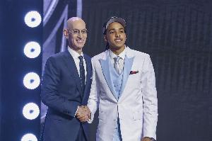小迈克尔·布朗速答：最难以忘怀的NBA瞬间为詹姆斯1比3逆转勇士