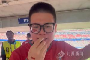 中国C罗粉丝观看C罗比赛超7500小时,驾驶“C罗痛车”赴美观赛