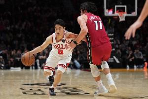 媒体人透露:河村勇辉曾与多支CBA球队交流,表达加盟CBA意愿