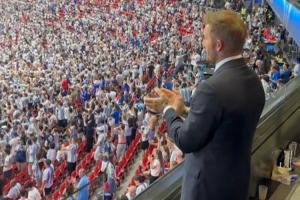英格兰无缘决赛引落寞，贝克汉姆赛后起立鼓掌