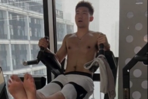 攻防转换艺术！孙铭徽三招制胜，广厦男篮如何扭转战局