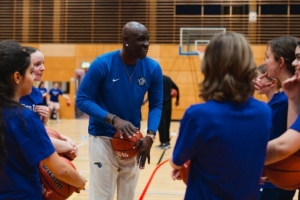 NBA官方宣布：魔术队连续第二年获得赛季最佳球队国际战略奖