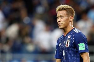 日本1-0领先!本田圭佑表示:尽管未登场,但嗓子干,头昏
