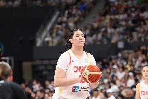 张子宇篮下统治，17投11中砍下25分11篮板1抢断，得分和篮板均为全队最高