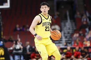 媒体人：后防线表现不佳，郭士强是否真的没考虑召回林葳？