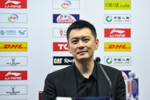 杨鸣表示:世界杯中场,众多前锋渴了饿了纷纷出现,谁还记得后卫?