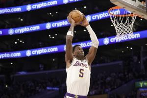 810.4万NBA记者预测：湖人中锋艾顿将选择执行新赛季球员选项