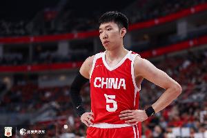 情况杂乱！中国男篮第三节失误达10次，荷兰仅5次