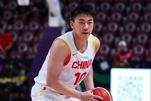 王俊杰打球扎实,关键时刻攻防制胜,球迷高呼MVP