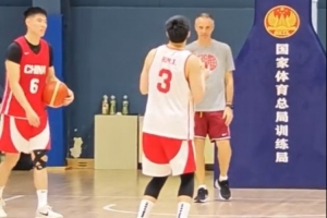战报：胡明轩王俊杰归队，中国男篮备战热身赛